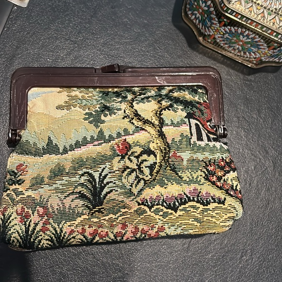 Vintage Tapestry kiss lock Pouch/case - Picture 8 of 14